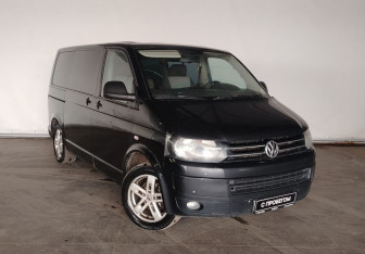Подержанный автомобиль Volkswagen Multivan 2010 года (3 фото)