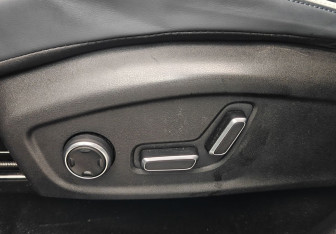 Подержанный автомобиль Geely Atlas 2023 года (18 фото)