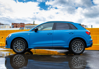 Подержанный автомобиль Audi Q3 2019 года (7 фото)