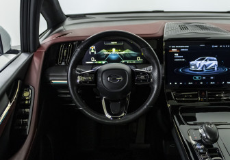 Подержанный автомобиль GAC M8 2023 года (18 фото)