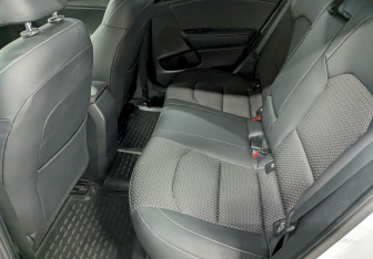 Подержанный автомобиль Kia Ceed Wagon 2020 года (16 фото)