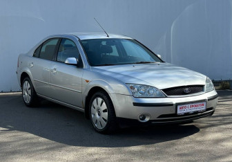 Подержанный автомобиль Ford Mondeo Sedan 2003 года (3 фото)