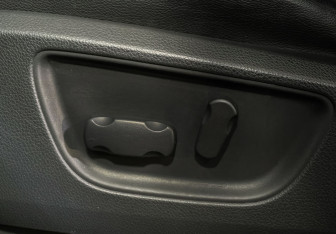 Подержанный автомобиль Mitsubishi Pajero Sport 2019 года (15 фото)