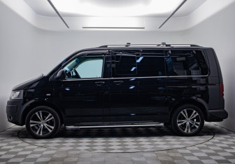 Подержанный автомобиль Volkswagen Multivan 2008 года (2 фото)