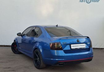 Подержанный автомобиль Skoda Octavia RS Liftback 2014 года (7 фото)