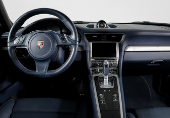 Подержанный автомобиль Porsche 911 Coupe 2013 года (12 фото)