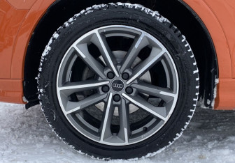 Подержанный автомобиль Audi Q3 2020 года (9 фото)