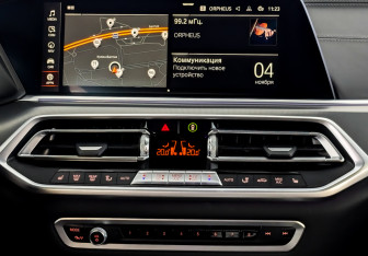 Подержанный автомобиль BMW X5 2020 года (15 фото)