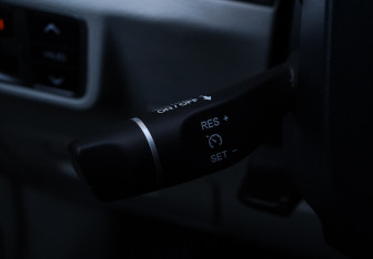 Подержанный автомобиль Hongqi HS5 2024 года (24 фото)