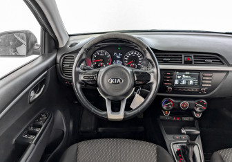 Подержанный автомобиль Kia Rio Hatchback 2020 года (21 фото)