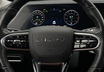 Подержанный автомобиль Omoda C5 2022 года (16 фото)