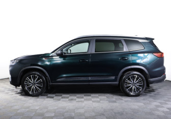 Подержанный автомобиль Chery Tiggo 8 Pro Max 2023 года (8 фото)
