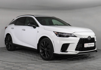 Подержанный автомобиль Lexus RX 2022 года (3 фото)