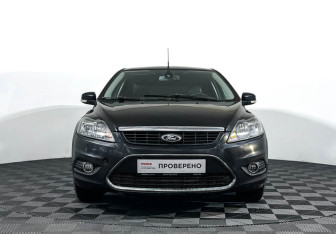 Подержанный автомобиль Ford Focus Hatchback 2010 года (2 фото)