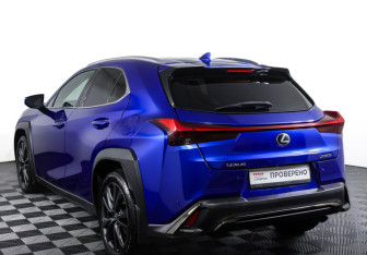 Подержанный автомобиль Lexus UX 2019 года (7 фото)