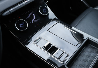 Подержанный автомобиль Exeed LX 2023 года (16 фото)