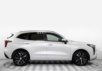 Подержанный автомобиль Haval Jolion 2023 года (4 фото)