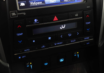 Подержанный автомобиль Toyota Camry Sedan 2017 года (14 фото)