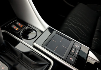 Подержанный автомобиль Mitsubishi Eclipse Cross 2019 года (25 фото)