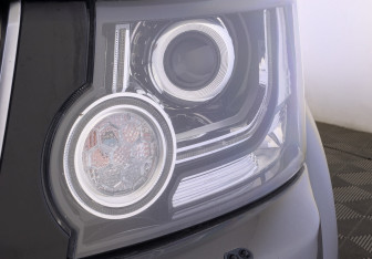 Подержанный автомобиль Land Rover Discovery 2016 года (11 фото)