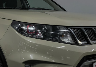 Подержанный автомобиль Suzuki Vitara 2018 года (15 фото)
