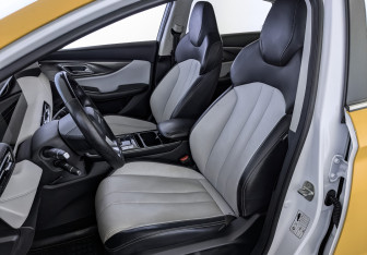 Подержанный автомобиль BAIC U5 Plus 2024 года (19 фото)