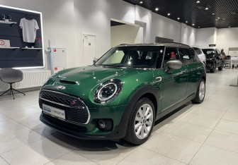 Подержанный автомобиль MINI Clubman Wagon 2021 года (1 фото)