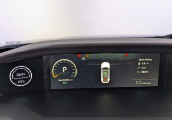 Подержанный автомобиль Changan UNI-V 2022 года (18 фото)