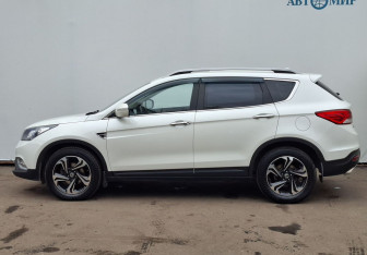 Подержанный автомобиль DongFeng AX7 2019 года (8 фото)