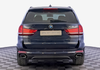 Подержанный автомобиль BMW X5 2017 года (6 фото)