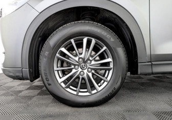 Подержанный автомобиль Mazda CX-5 2020 года (18 фото)