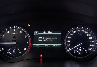 Подержанный автомобиль Genesis G80 2018 года (16 фото)