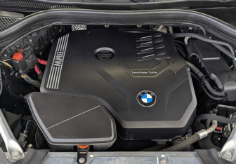 Подержанный автомобиль BMW X4 2021 года (9 фото)