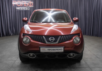 Подержанный автомобиль Nissan Juke 2011 года (2 фото)