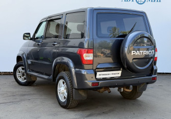 Подержанный автомобиль УАЗ Patriot 2018 года (7 фото)