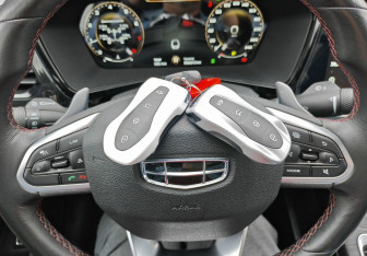 Подержанный автомобиль Geely Tugella 2022 года (19 фото)