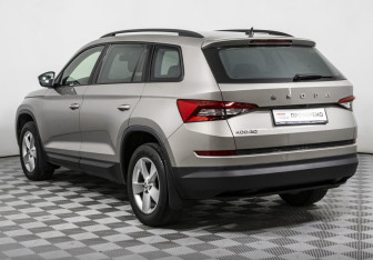 Подержанный автомобиль Skoda Kodiaq 2019 года (7 фото)