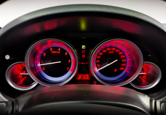 Подержанный автомобиль Mazda 6 Sedan 2011 года (13 фото)