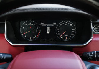 Подержанный автомобиль Land Rover Range Rover 2014 года (12 фото)
