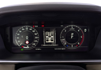 Подержанный автомобиль Land Rover Range Rover Sport 2018 года (13 фото)