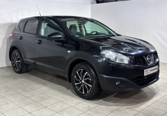 Подержанный автомобиль Nissan Qashqai 2012 года (3 фото)