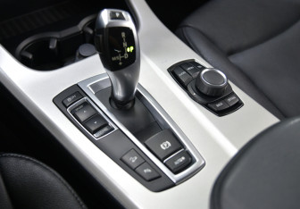 Подержанный автомобиль BMW X3 2013 года (14 фото)