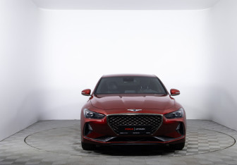 Подержанный автомобиль Genesis G70 2018 года (2 фото)