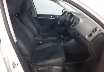 Подержанный автомобиль Volkswagen Tiguan 2013 года (15 фото)