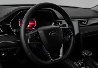 Подержанный автомобиль JAC J7 2021 года (11 фото)