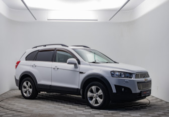 Подержанный автомобиль Chevrolet Captiva 2014 года (3 фото)