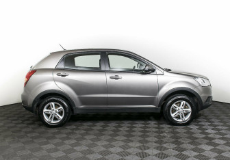 Подержанный автомобиль SsangYong Actyon 2012 года (4 фото)
