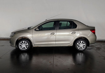 Подержанный автомобиль Renault Logan Sedan 2014 года (4 фото)