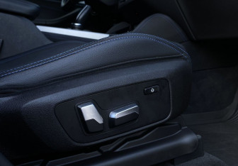 Подержанный автомобиль BMW X4 2019 года (22 фото)