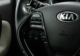 Подержанный автомобиль Kia Ceed Wagon 2018 года (12 фото)